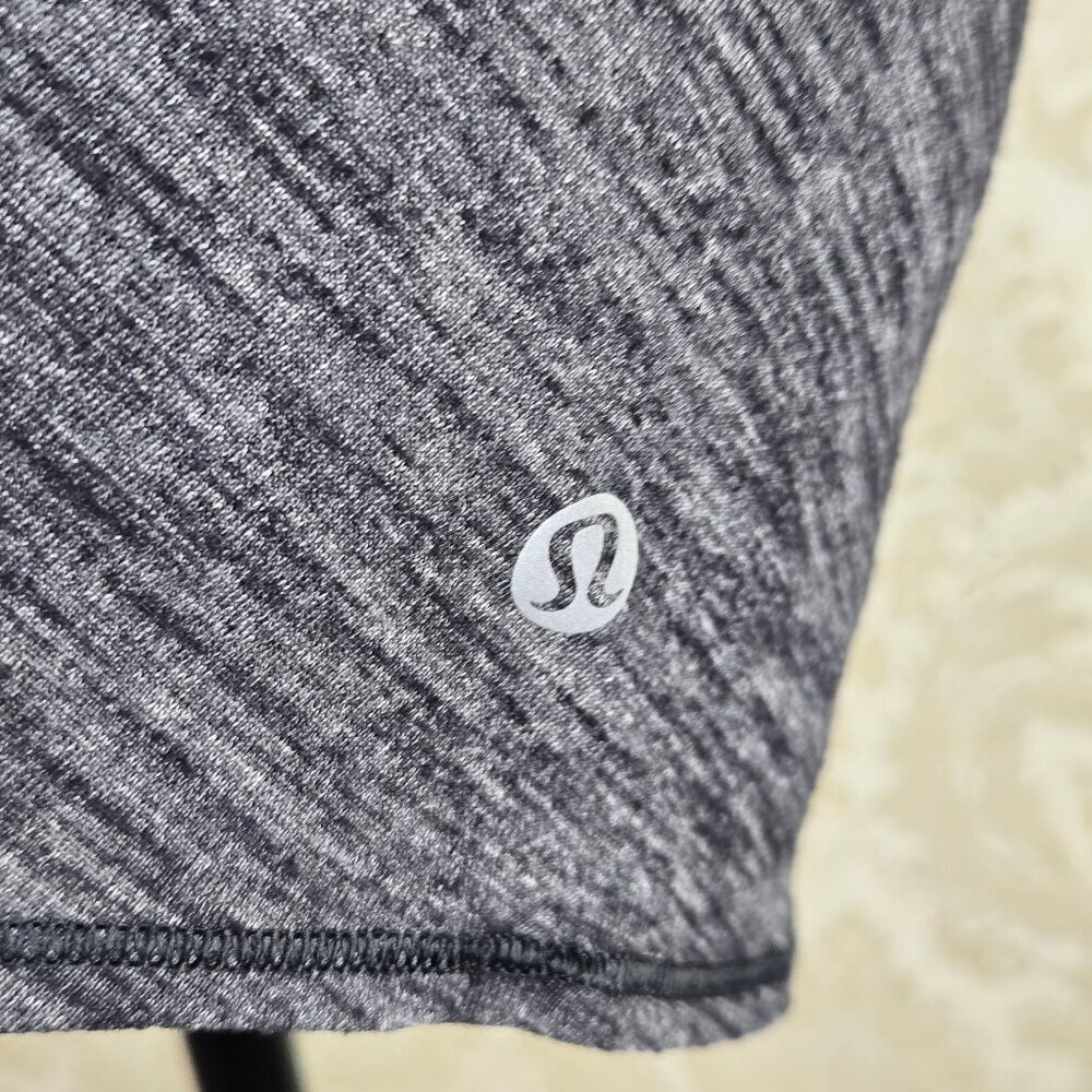 Lululemon Size 6 Gray Tank with Dotted Strappy Sports Bra Built In Drape Back - Picture 5 of 12